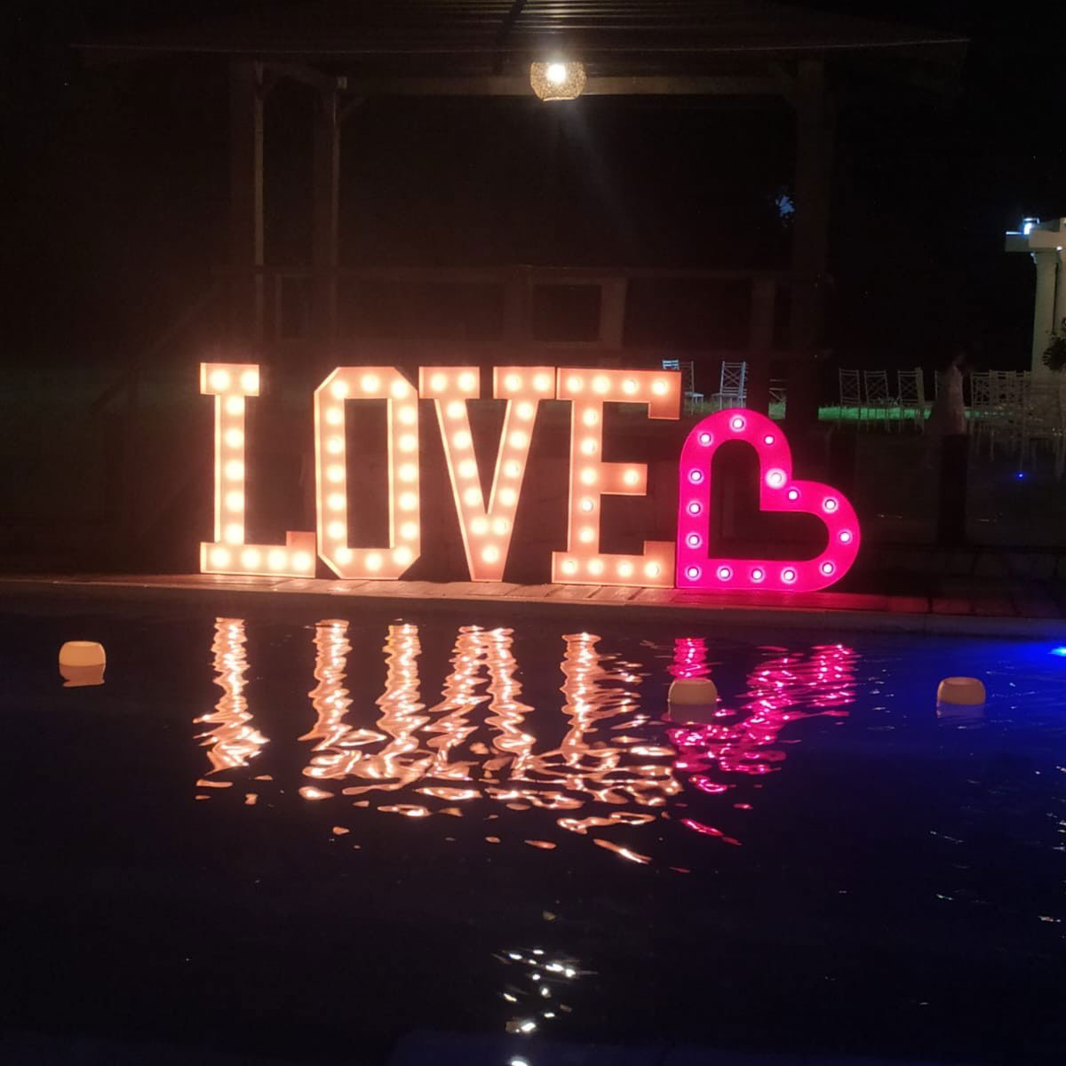 Letreiro-Love-Luminoso-Casamento.jpg