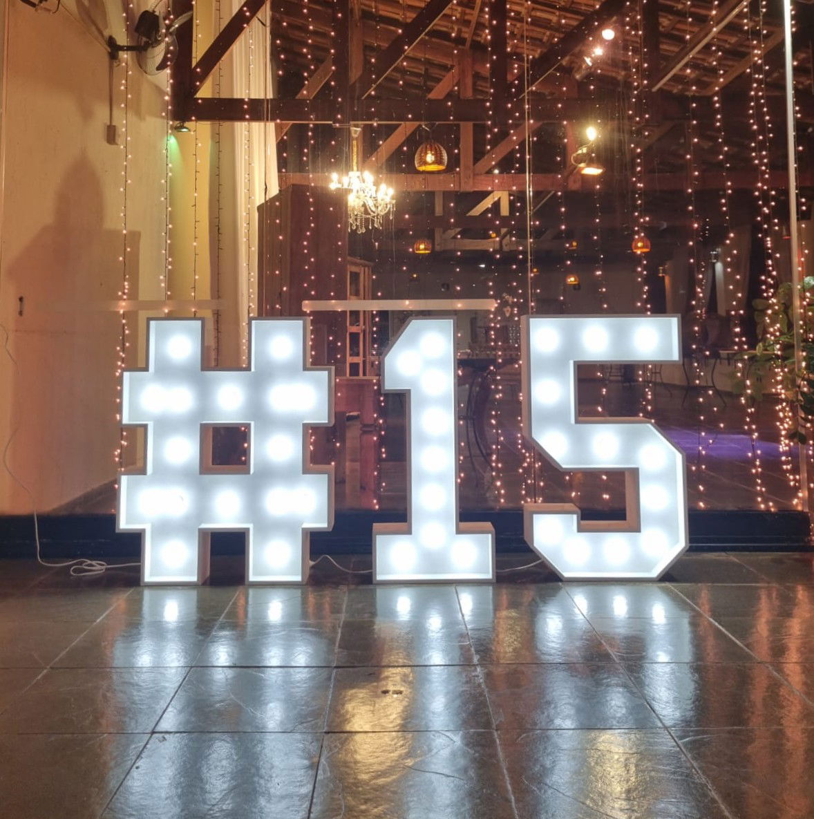 Letreiro-15-Anos-Luminoso-Neon-Led.jpg